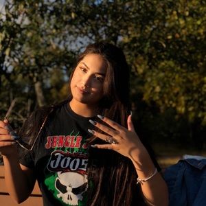 Meet your Posher, Stacey